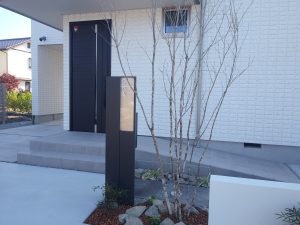 三協アルミの門柱セレージュ